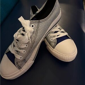 Indianapolis colts Glitter low top Sneakers with White Laces